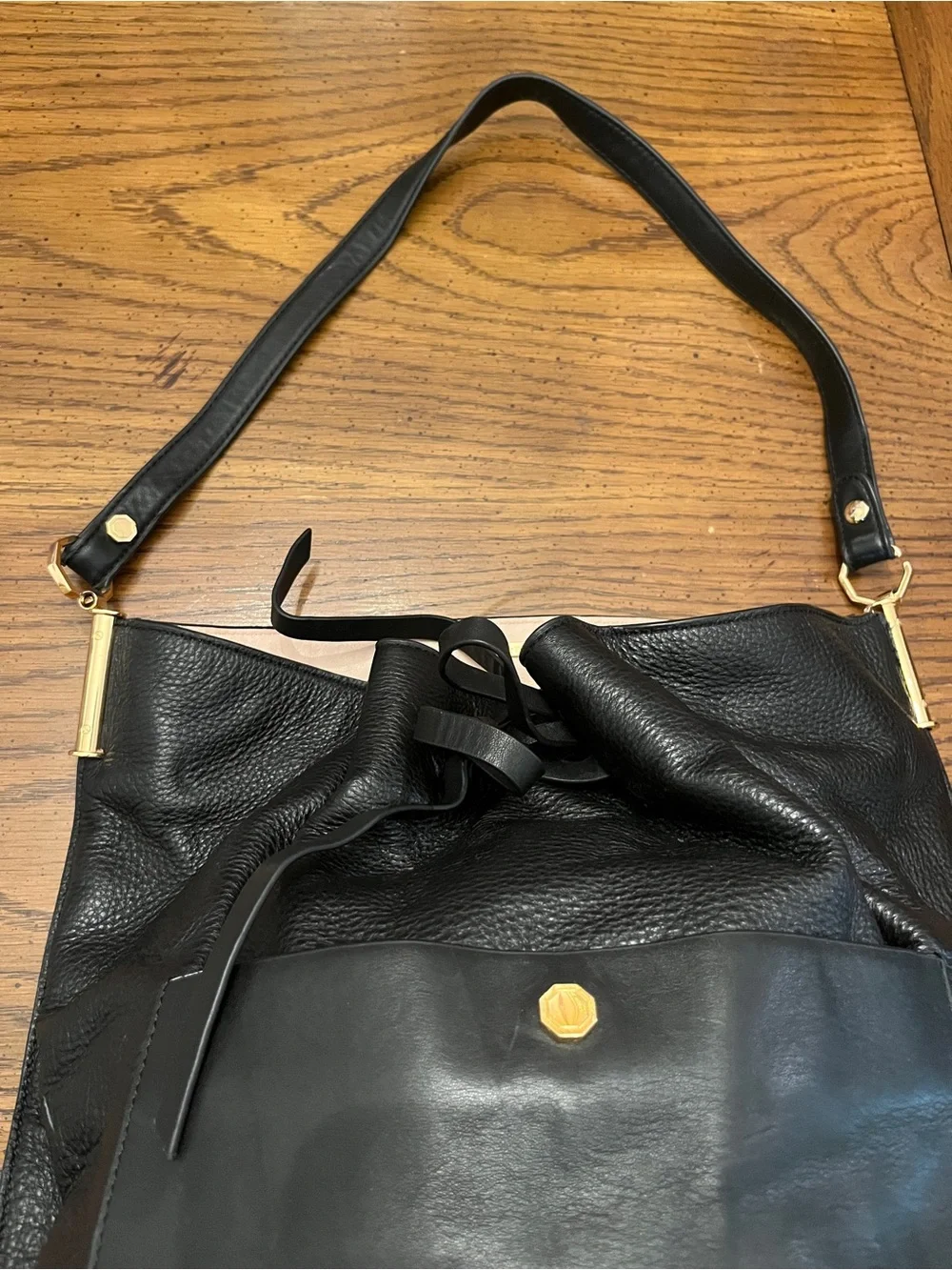 Louise Et Cie Leather Bucket bag with bow tie